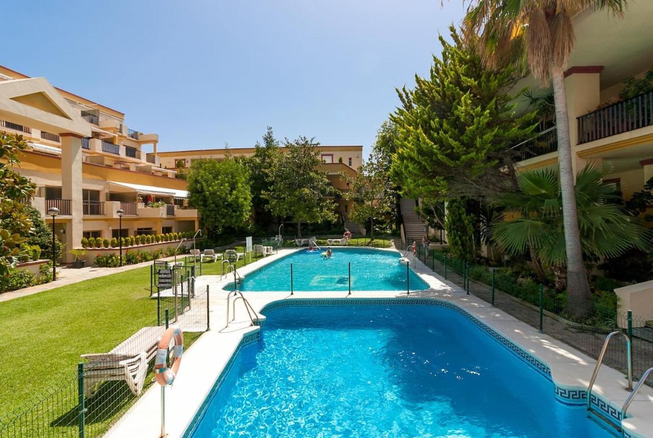 Oleholidays 226 Romana Playa Primera Linea De Mar Marbella Exteriör bild